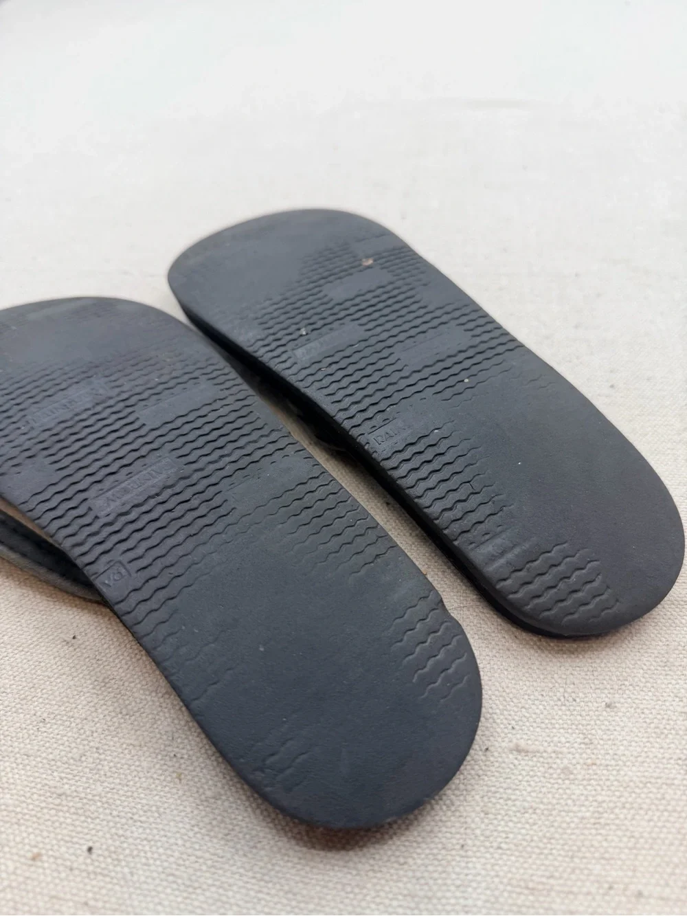 Rainbow Men's Black Double-Strap Flip Flop Sandals
